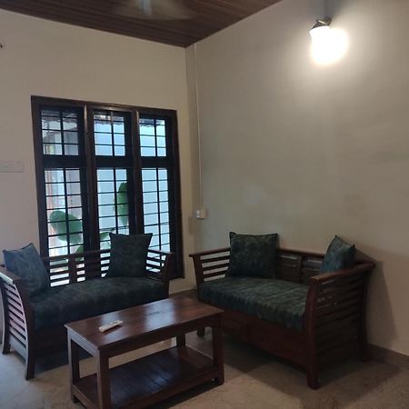 Alfred Place Kochi Exterior photo