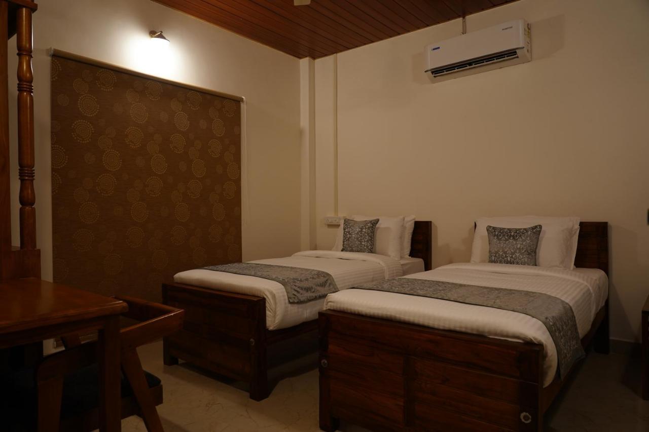Alfred Place Kochi Exterior photo